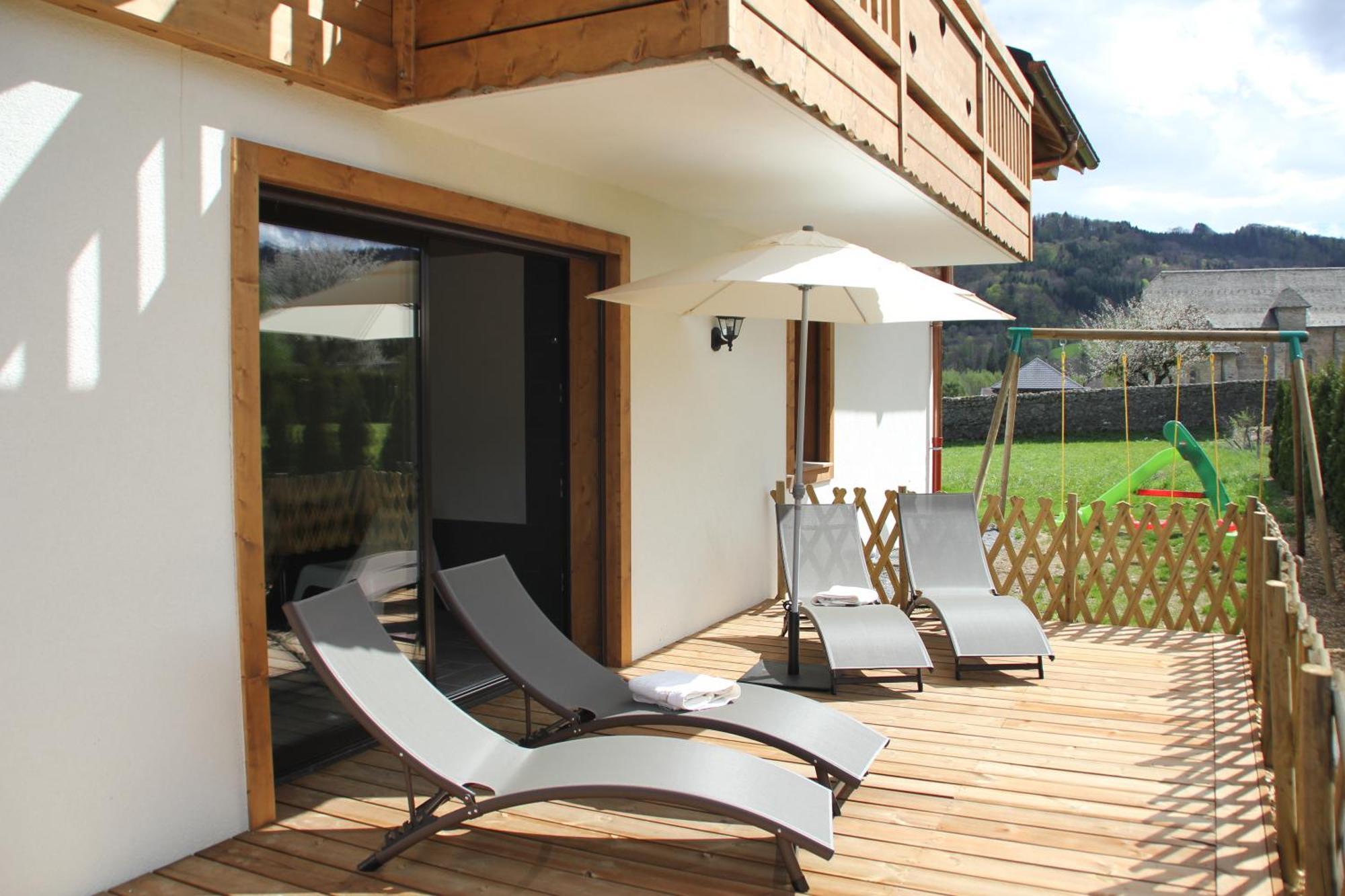 Gite Balneo Au Coeur Des Alpes Taninges Exterior foto